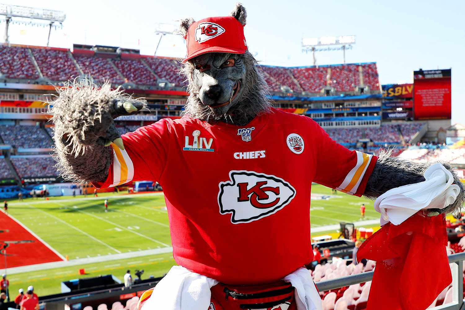 Kansas City Chiefs Superfan Sentenced to Over 17 Years in Jail for Armed Robberies [Video]