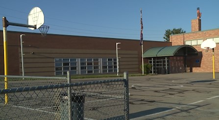 Denver considers vacant elementary school for migrant shelter [Video]