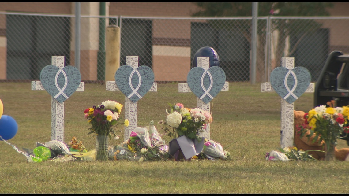 Crosses for Apalachee School shooting victims [Video]