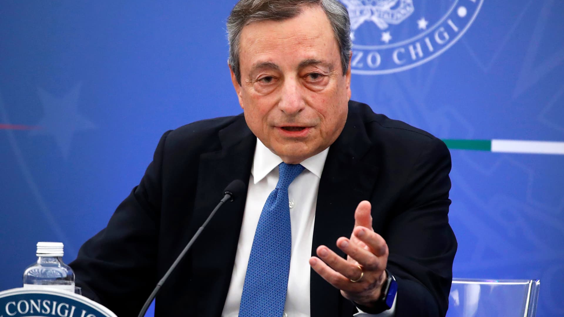 Draghi urges radical European Union reform requiring extra 800 billion euros a year [Video]