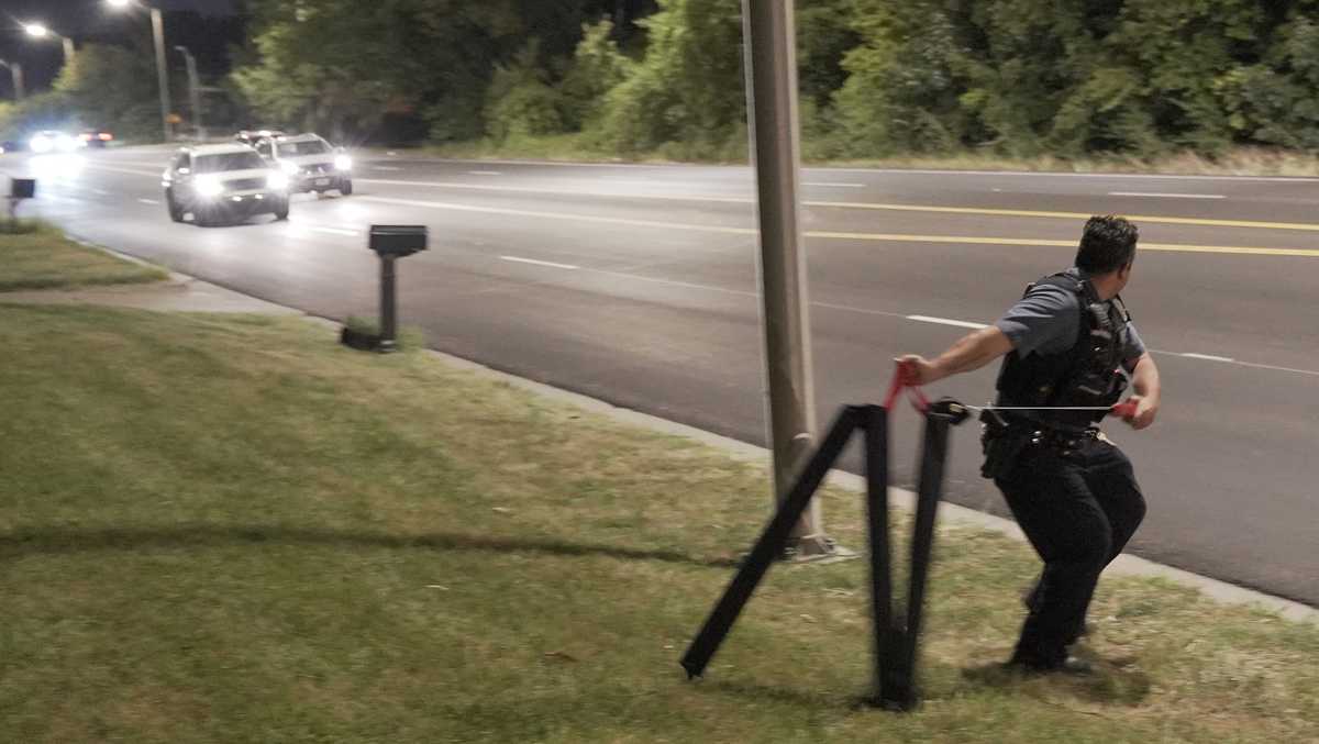 Kansas City police bust sideshow Sunday night [Video]