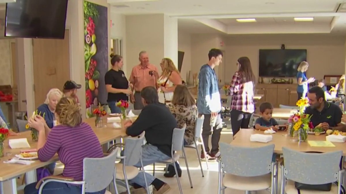 Oxford bakery holds free community dinner for flood victims  NBC Connecticut [Video]