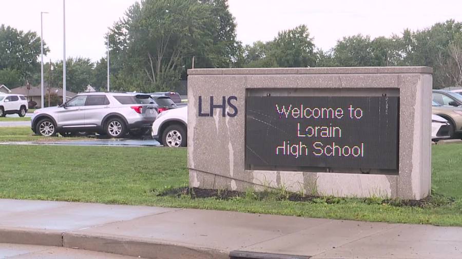 Lorain officials speak after social media threat toward school [Video]