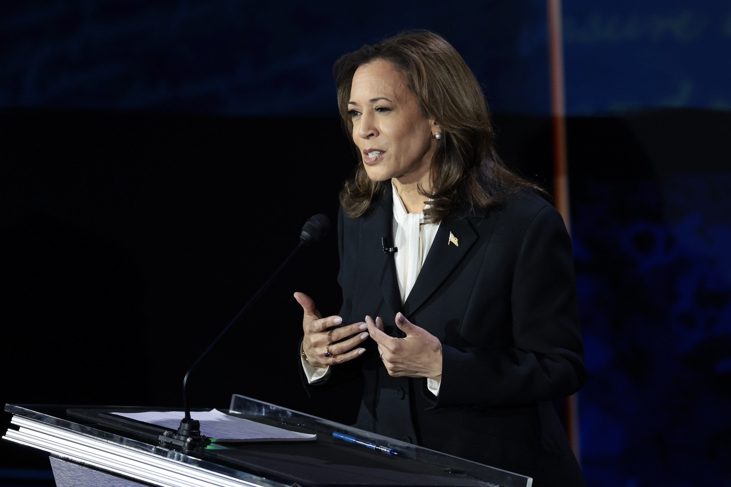 What Are Nova H1 Audio Earrings? Kamala Harris Conspiracy Spreads Online [Video]