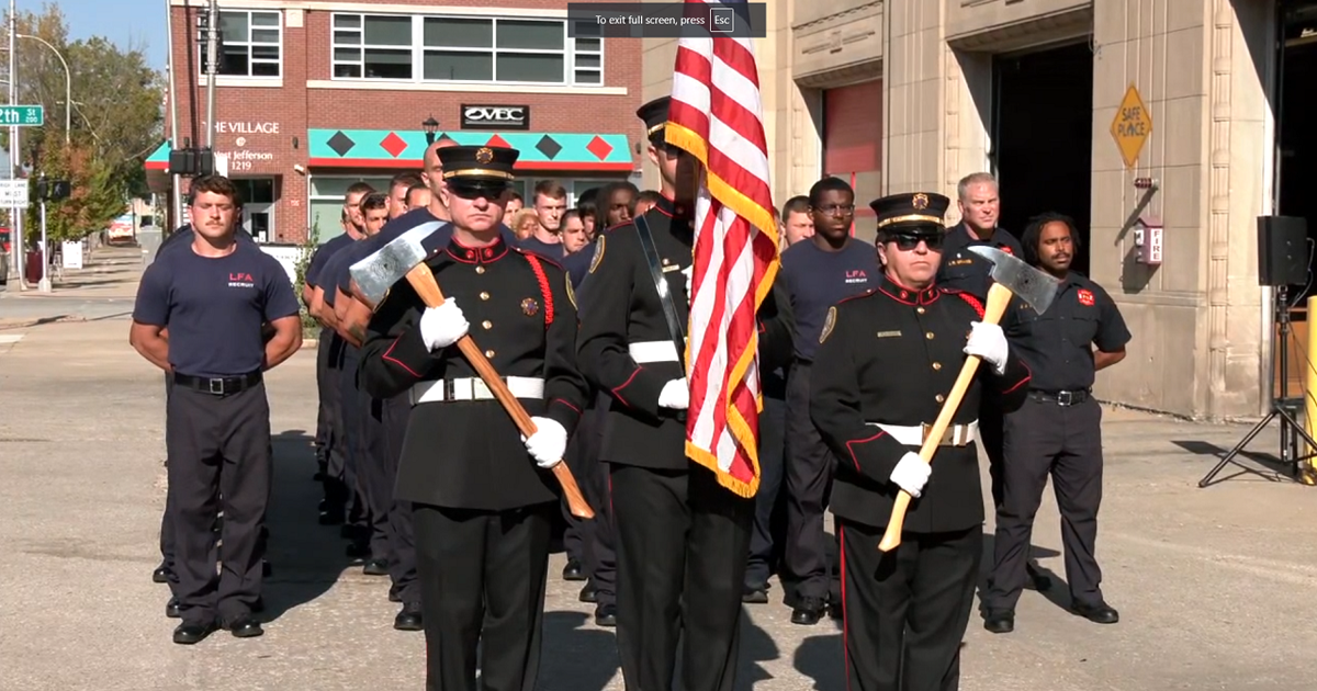 Watch | Firefighters hold 9/11 remembrance ceremony in downtown Louisville | [Video]