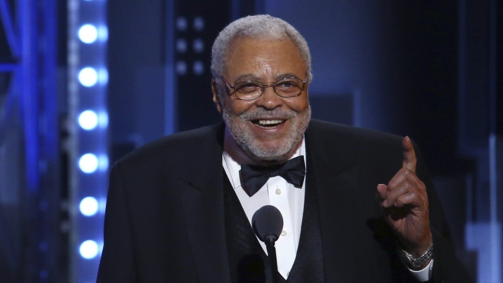 AI voice acting: James Earl Jones’ voice lives on through artificial intelligence, sparking hopes and fears [Video]