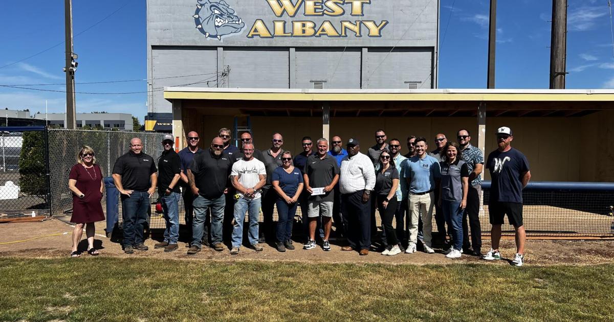 Community comes together to repair West Albany High School baseball field | News [Video]