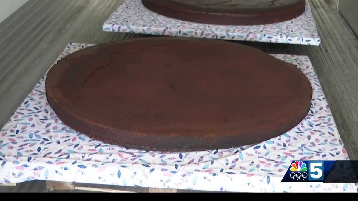 Killington Bakery attempting to set the record for largest whoopie pie [Video]