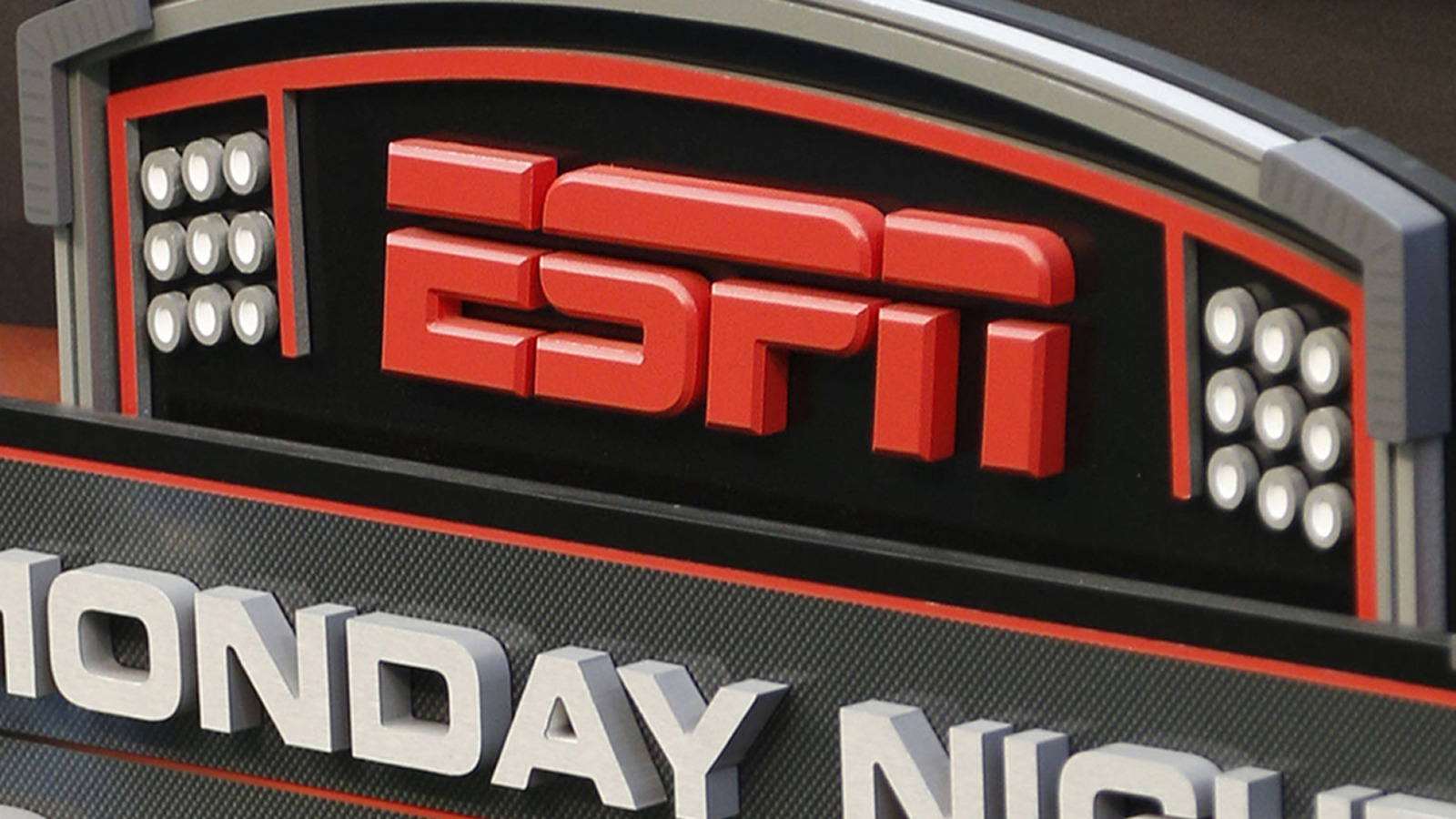 DirecTV, Disney update: ESPN and other channels return with a new deal after a nearly 2-week blackout [Video]