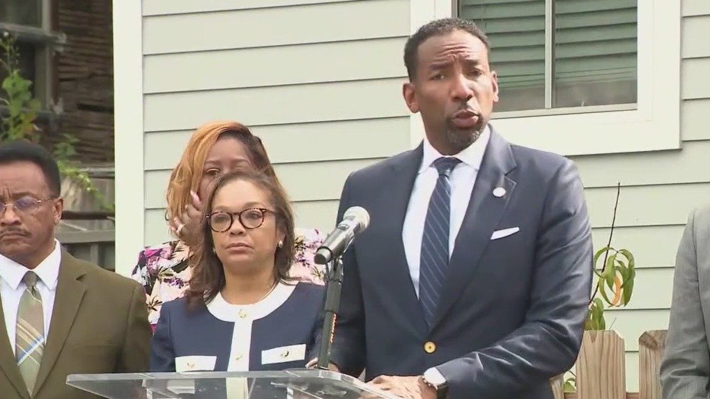 Atlanta Mayor Andre Dickens discusses approved blight tax [Video]