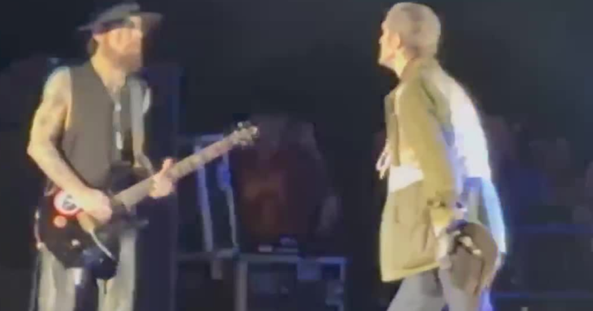 Jane’s Addiction cancels Sandy concert after on-stage fight [Video]