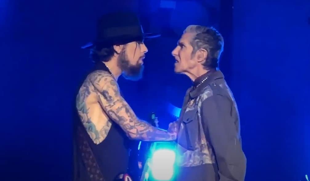 Jane’s Addiction Cancels Tour After Onstage Brawl [Video]