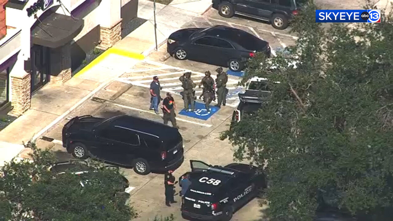 HPD officer shot while responding to home invasion at Alderney Drive in Spring Branch, authorities say [Video]