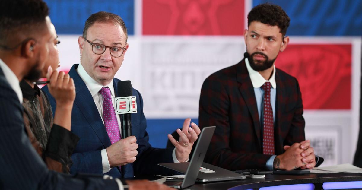 NBA insider Adrian Wojnarowski retires from ESPN to become basketball general manager at alma mater | News [Video]