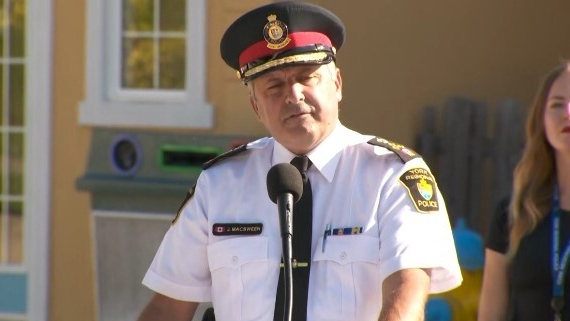 Uniformed officers return to York Region schools as new protocol announced [Video]