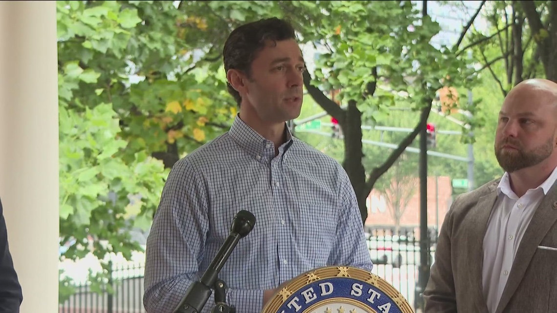 Ossoff proposed legislation on postmaster general appointment [Video]