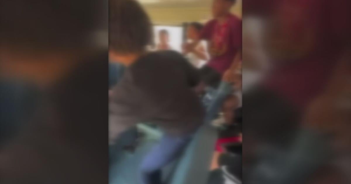 Louisville police seek to support family of boy brutally beaten on JCPS bus | Education [Video]