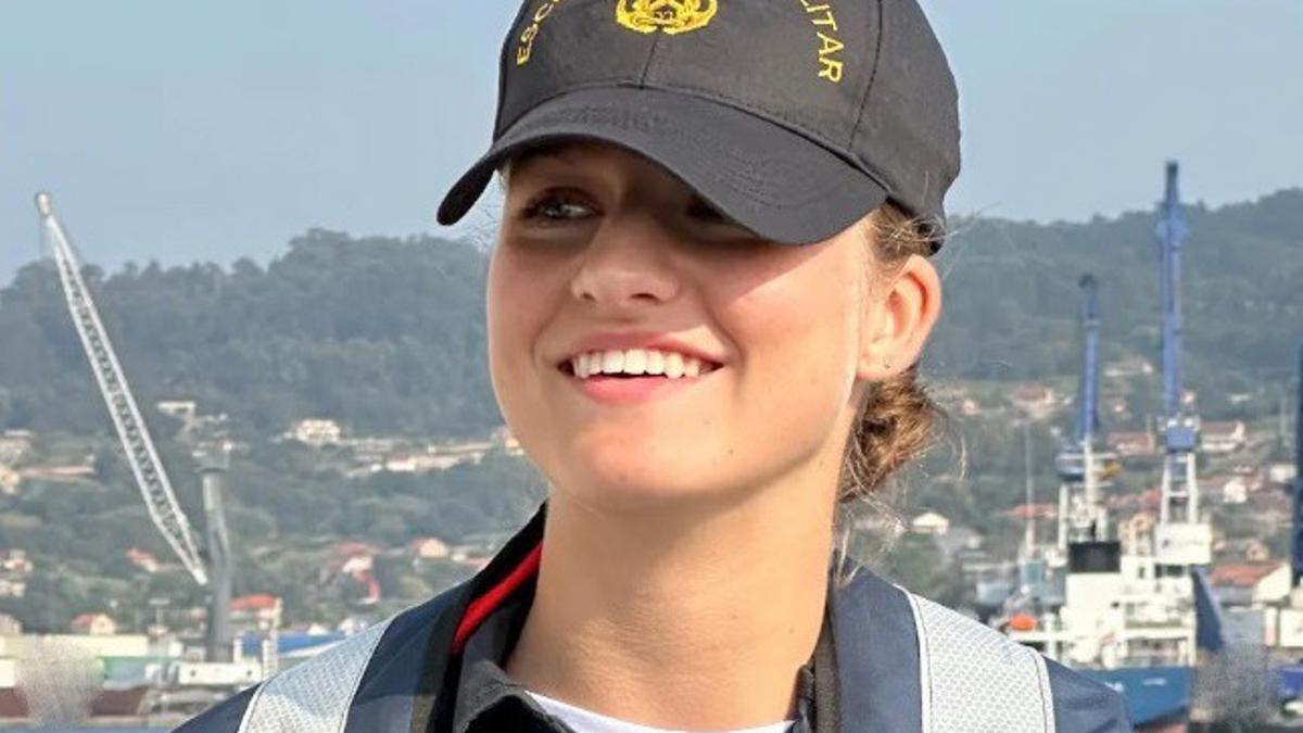 Watch: Spain’s Princess Leonor gets her sea legs as she trains with the naval academy [Video]