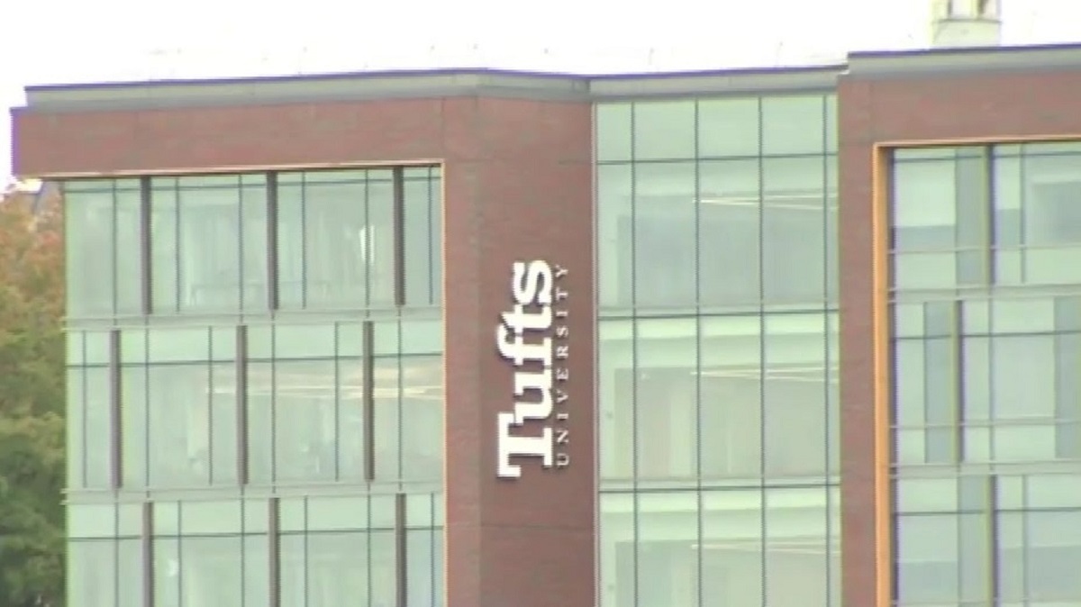 5 members of Tufts mens lacrosse team still hospitalized after workout with Navy SEAL training program graduate – Boston News, Weather, Sports [Video]