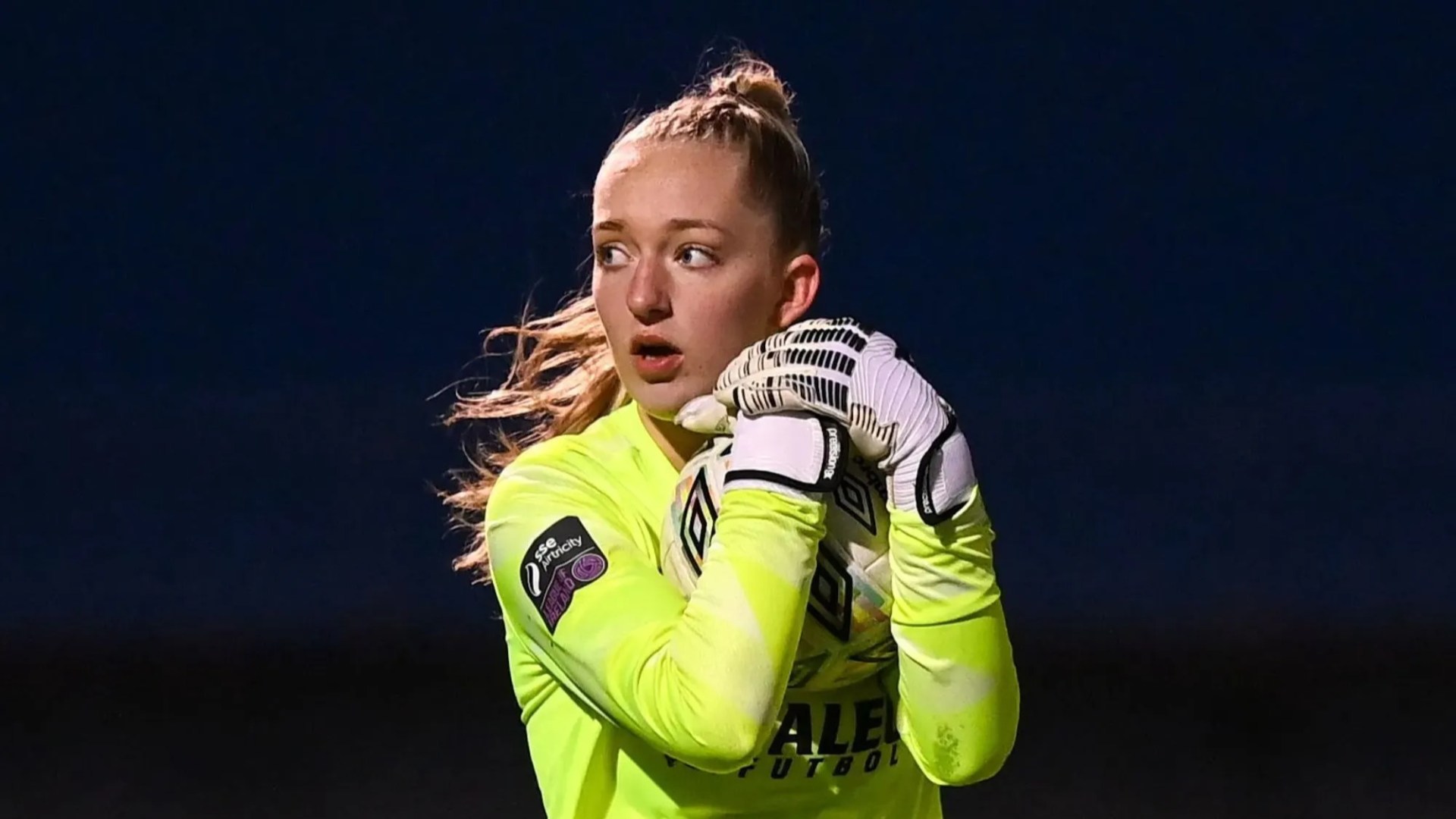 Athlone Town prodigy Katie Keane insists she will prioritise finishing Leaving Cert despite amazing start to pro career [Video]