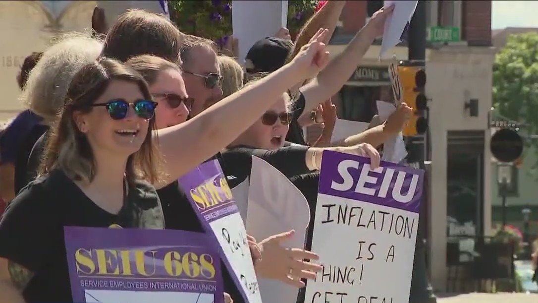 Bucks County union employees walk off job in 1-day noisy strike [Video]