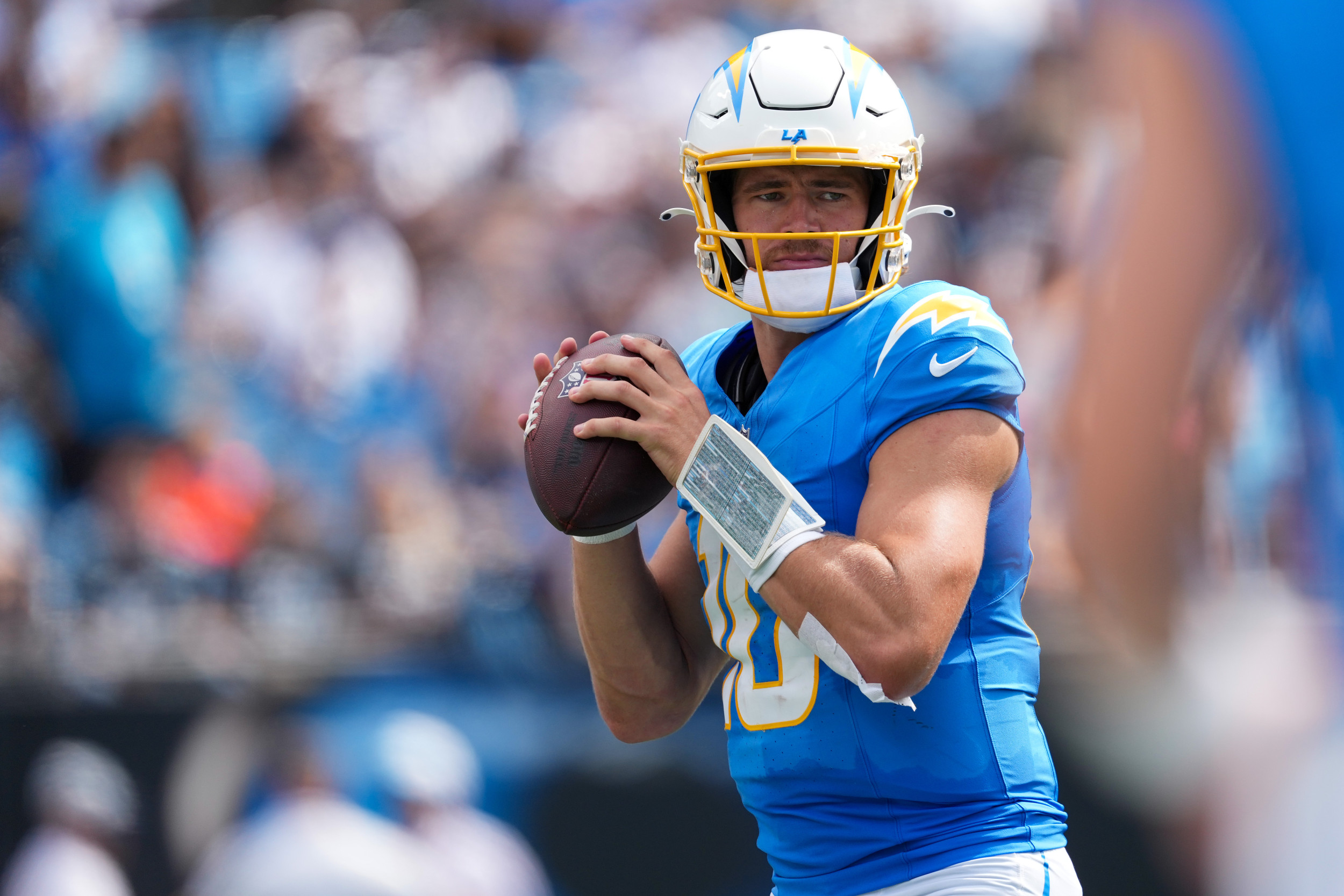 Chargers QB Justin Herbert Given Massive Injury Update Ahead of Week 3 Matchup [Video]