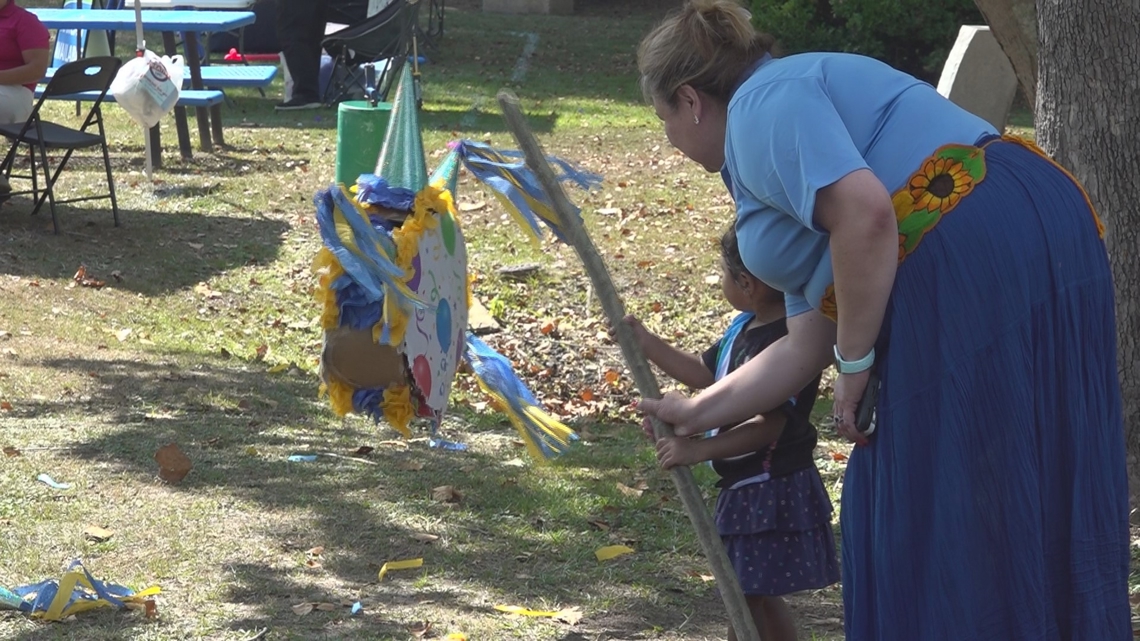 Cayce Police Fiesta bridges law enforcement, Hispanic community [Video]