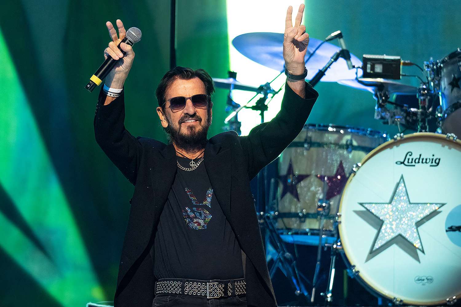 Ringo Starr Cancels Final 2 Shows After Coming ‘Down with a Cold’ [Video]