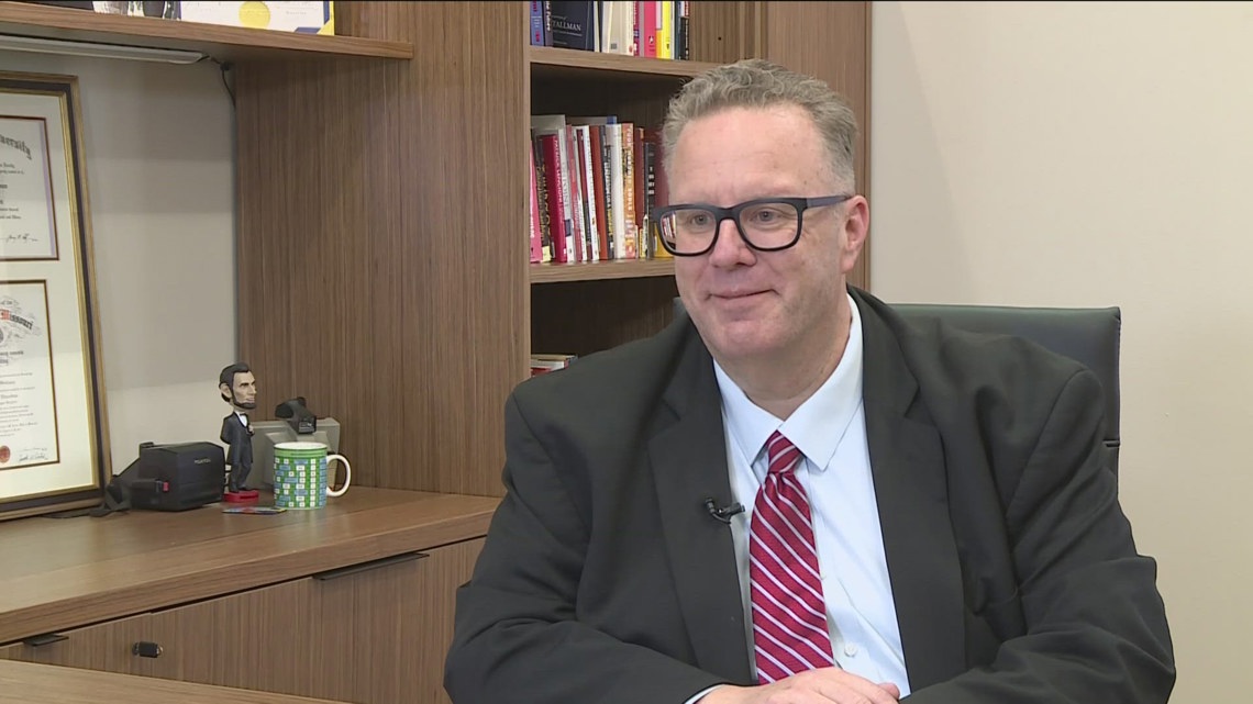 New Dunwoody president steps in as enrollment trends upward [Video]