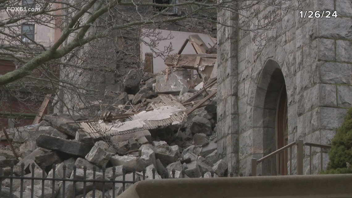 New London, Conn. church finds new home after building collapse [Video]