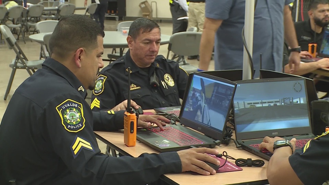 Uvalde PD participate in active shooter training [Video]