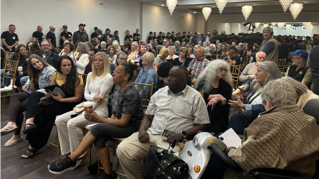 Hundreds pack City of Victoria meeting on Dowler Place [Video]