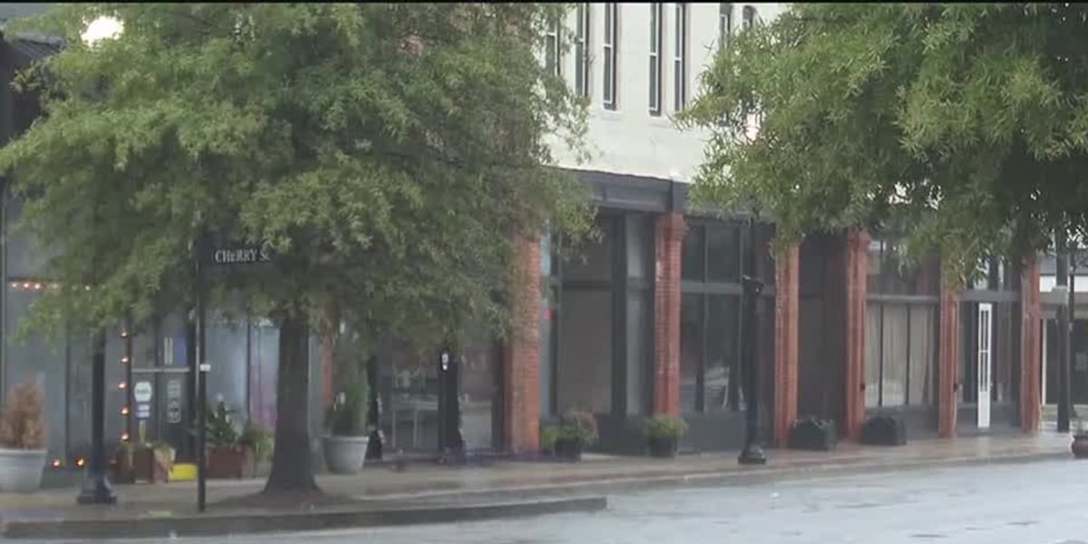 Donalsonville sees quieter streets before storm [Video]