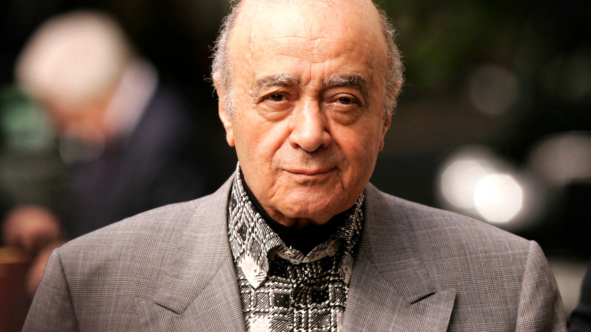 Mohamed Fayed sexually abused hundreds of women across the globe, lawyers claim [Video]