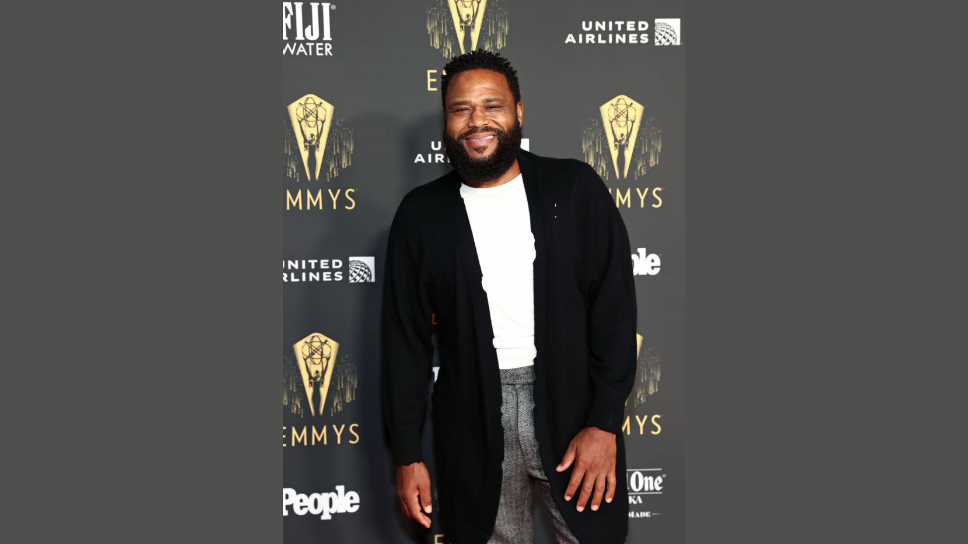 Anthony Anderson Joins Democrats for Tailgating Tomorrow [Video]