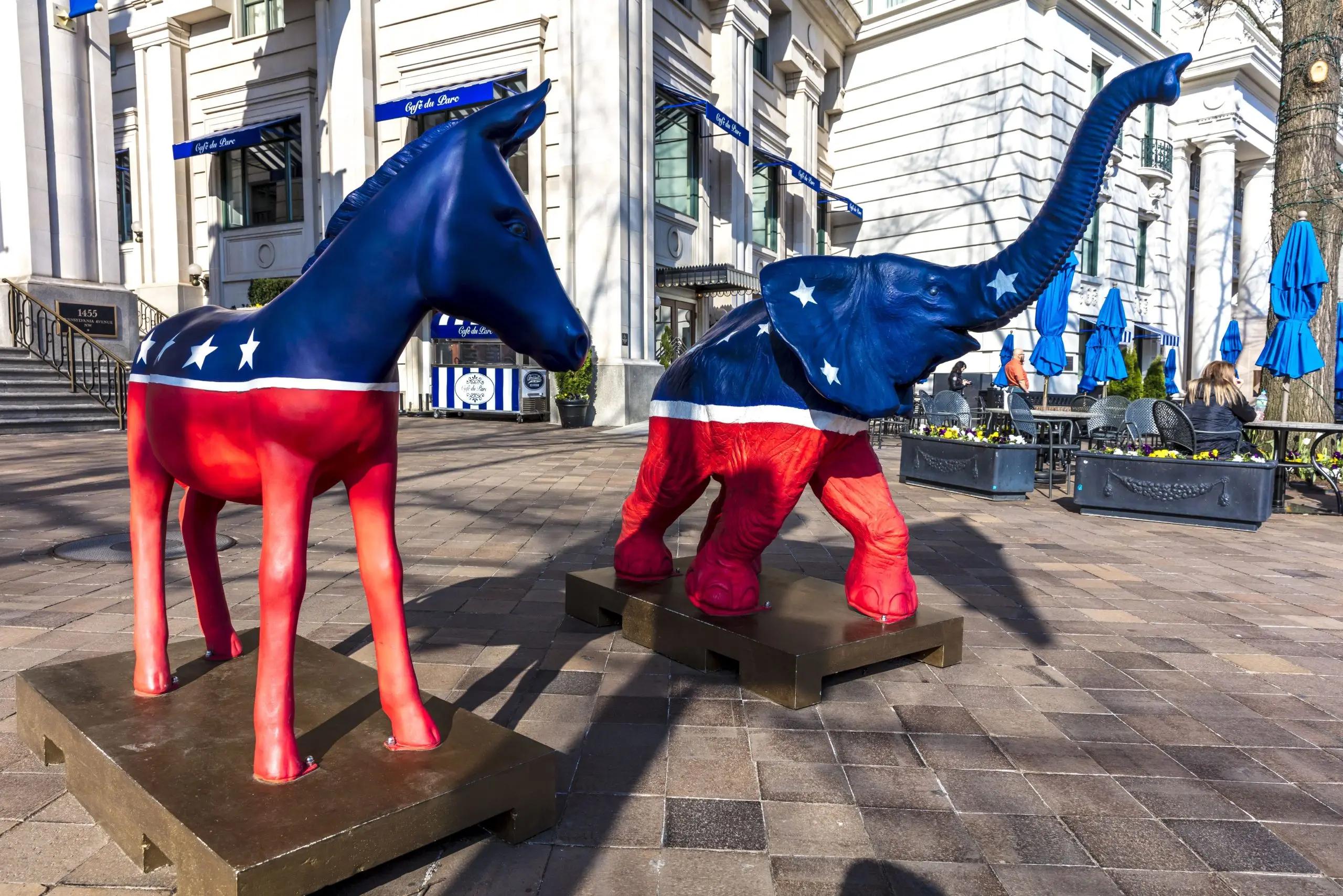 Washington, D.C., political bar takes down Republican symbol after fierce backlash [Video]