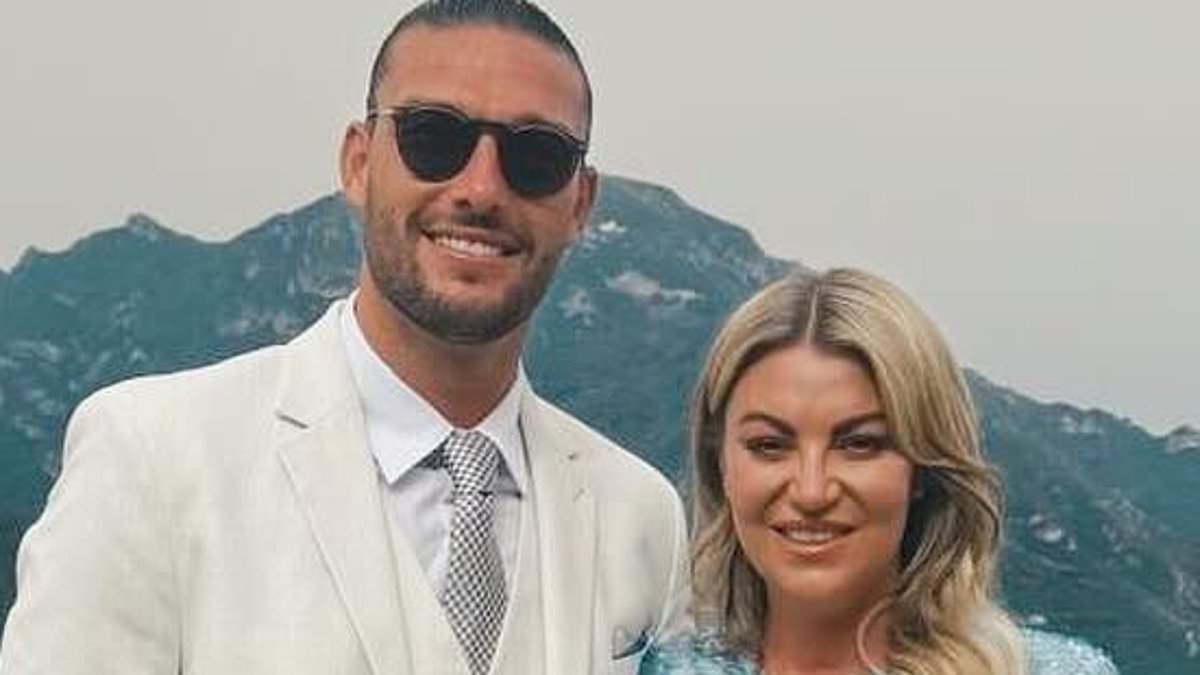 How Billi Mucklow and Andy Carroll hid their split from fans: TOWIE star continued to share loved-up snaps as the footballer ditched the UK for a low-paid stint at a fourth-tier French club [Video]