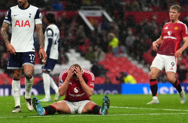 Impressive Tottenham outclass 10-man Man United  TheJournal.ie [Video]