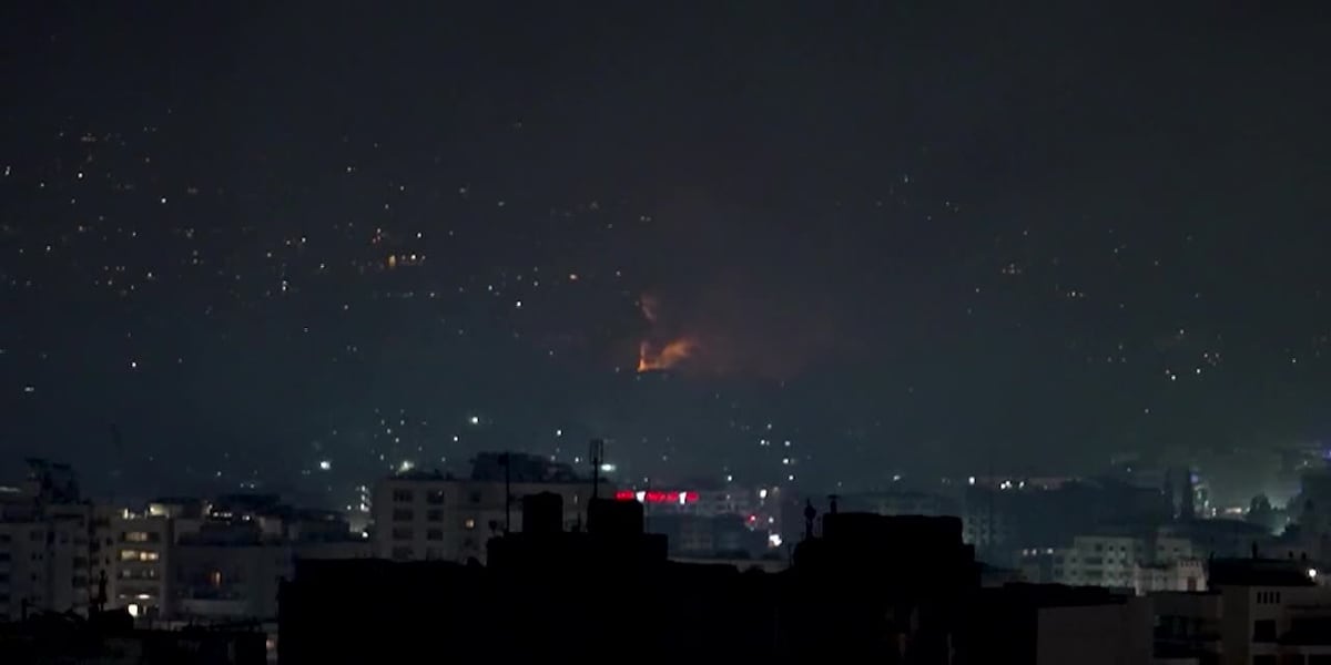 Israeli airstrikes target Houthi in Yemen [Video]