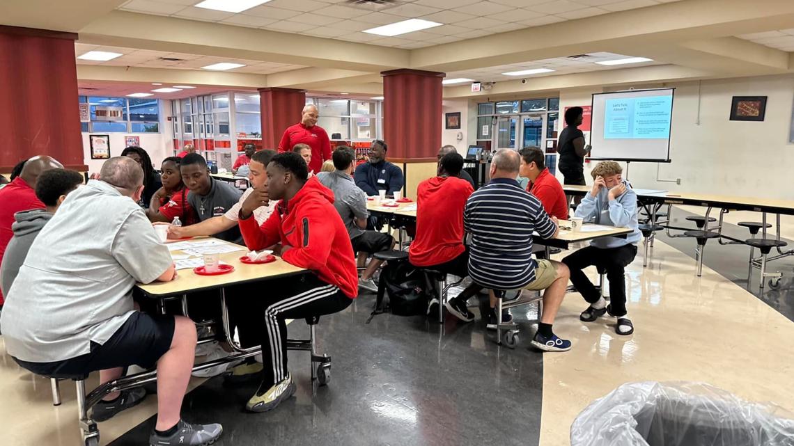 Waco High finds solutions after riot involving gangs at school [Video]