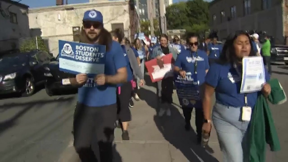 Boston Teachers Union holds walk-in at schools across city – Boston News, Weather, Sports [Video]