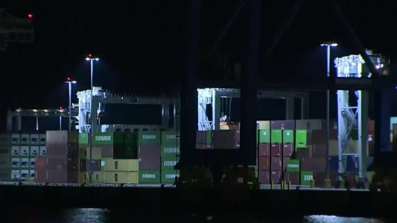 US dockworkers strike could halt port operations in Boston - Boston News, Weather, Sports [Video]