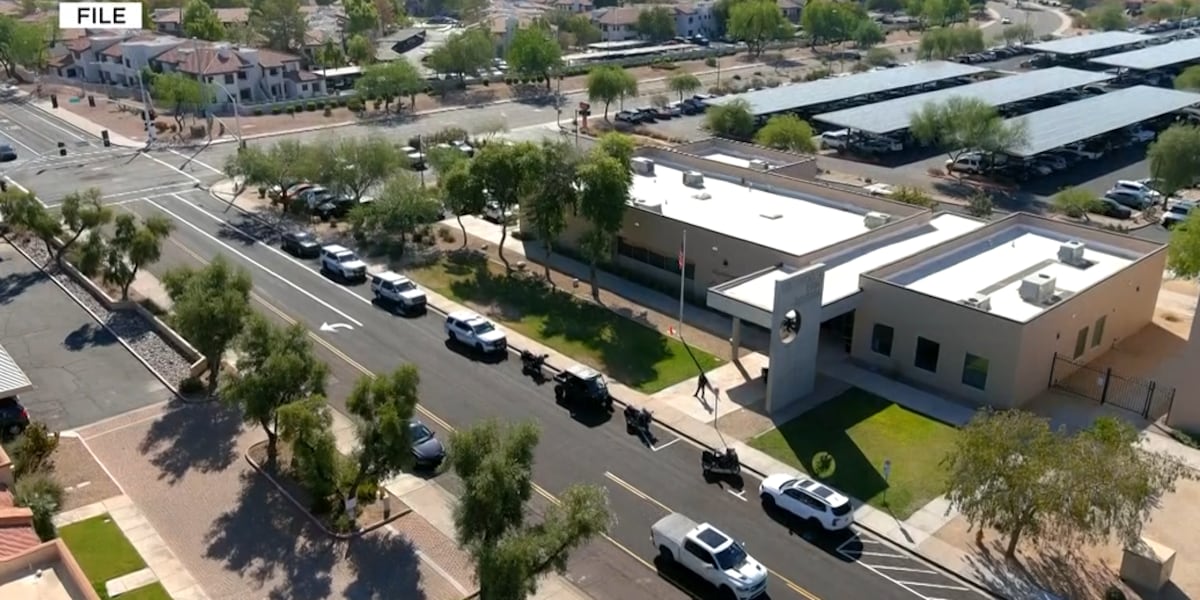 Scottsdale school district, local police discuss solutions to school threats at town hall [Video]