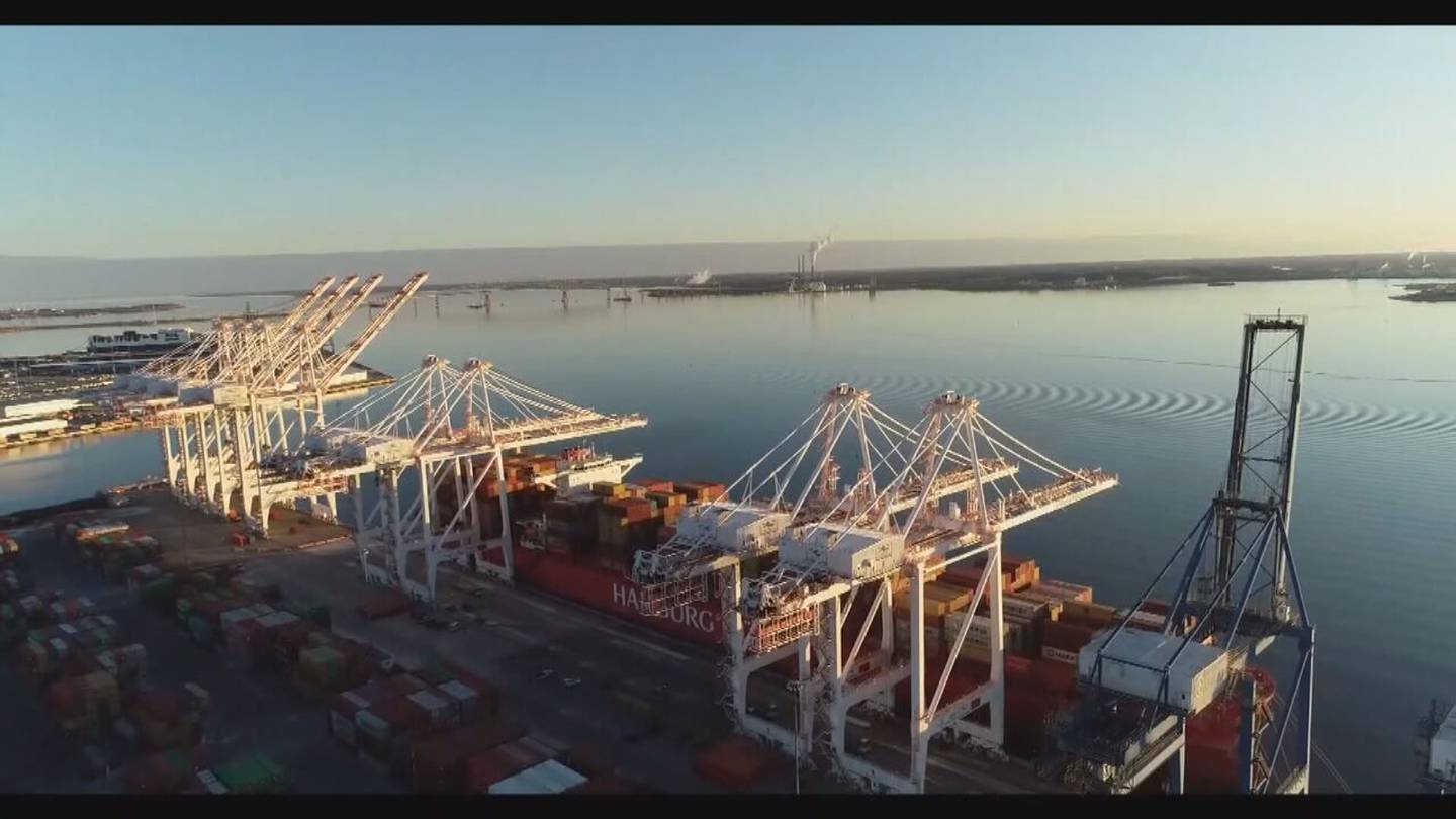 Looming dockworkers strike could have ripple effect on Mass. economy  Boston 25 News [Video]