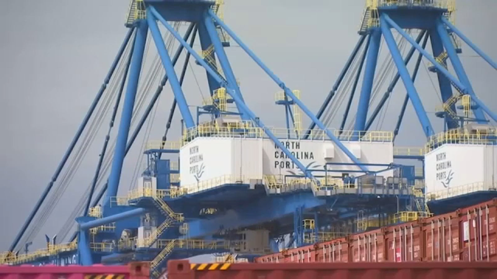 North Carolina port workers strike for higher wages, limited automation [Video]