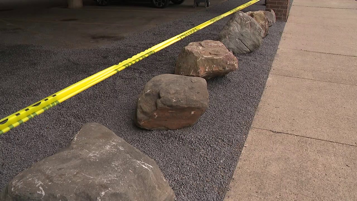 Boulders placed in front of Luzerne election bureau [Video]