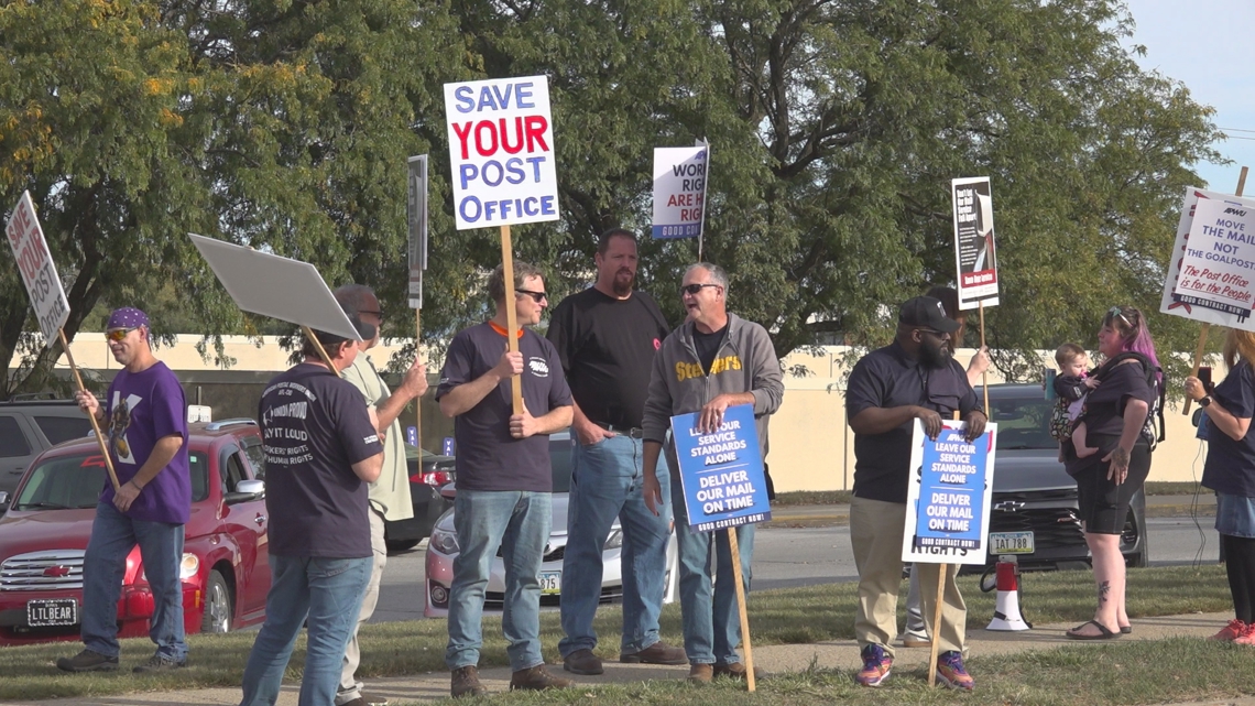 Our customers deserve better: Iowa union members protest USPS delivery changes [Video]