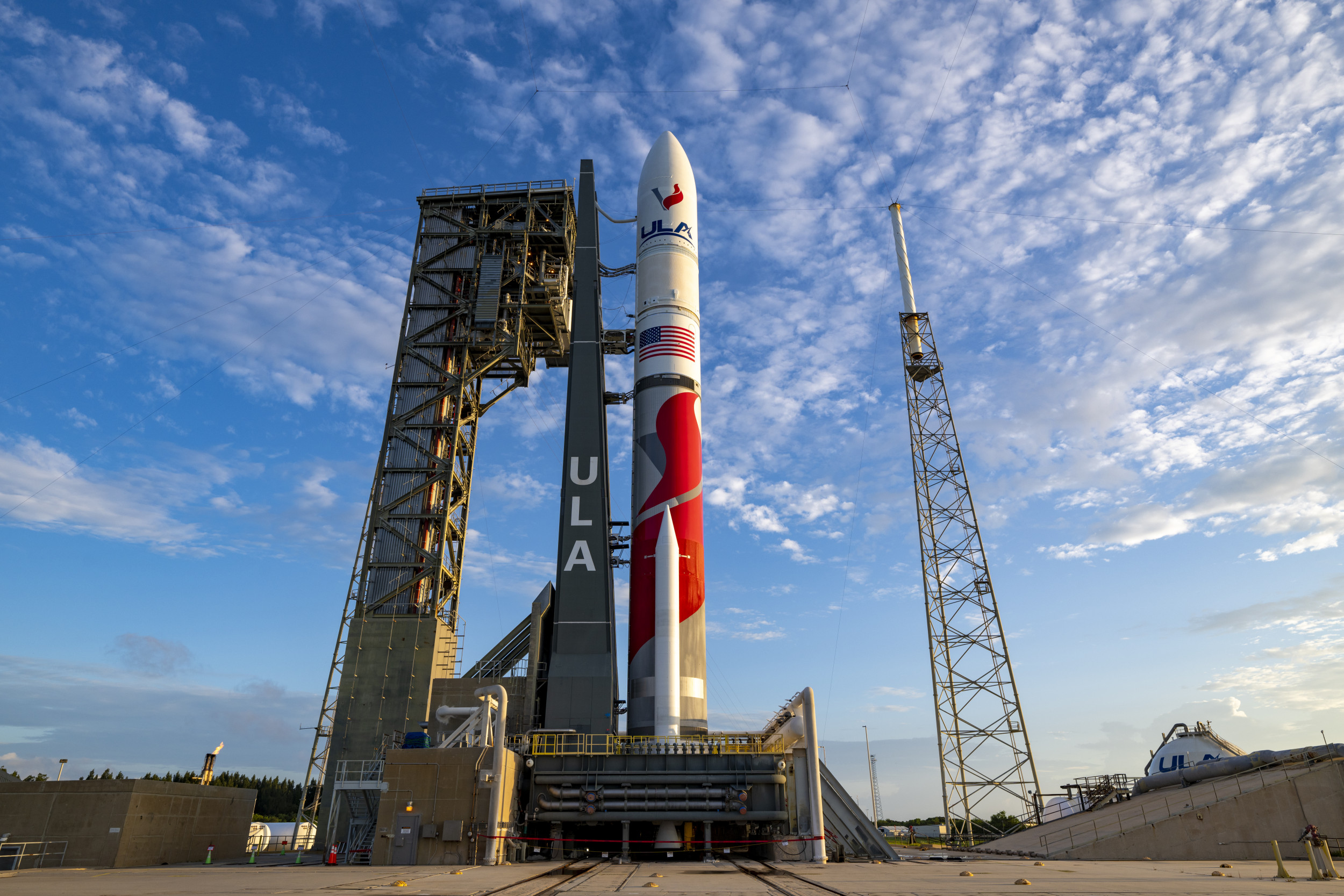 Cheaper, Reusable Rocket Launches Space Exploration Into New Era [Video]