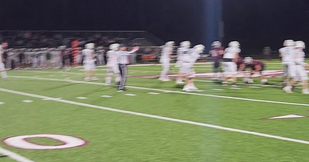 Westosha Central football trying to muster offense against Waterford [Video]