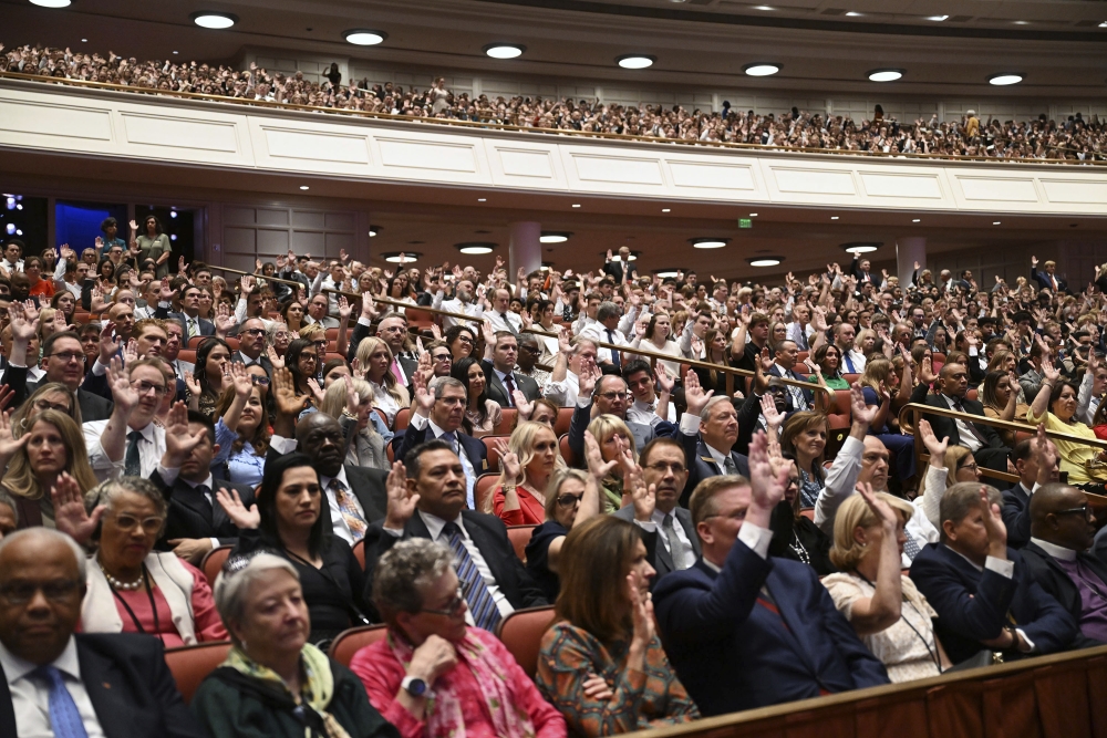 Mormon church leaders encourage civility as Trump and Harris rally religious voters [Video]